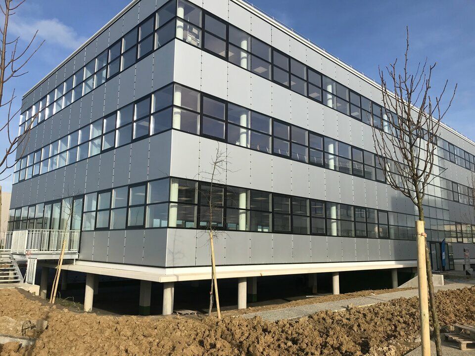 Location bureau Toulouse (31300) - 2155 m²