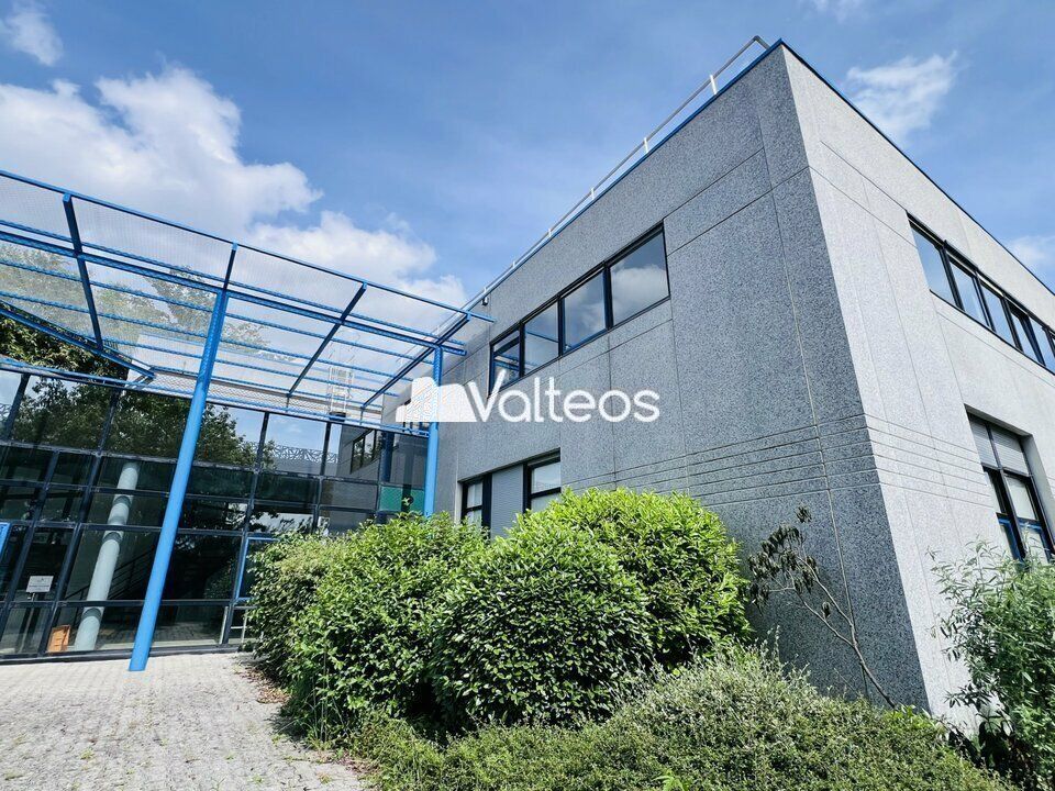 Location bureaux 242 m² non divisibles
