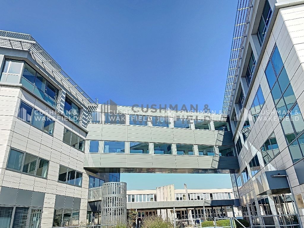 Location bureaux 1504 m² divisibles à partir de 329 m²