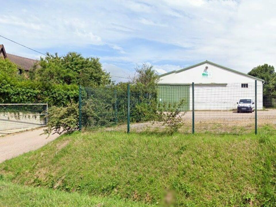 Location local d''activites 340 m² non divisibles