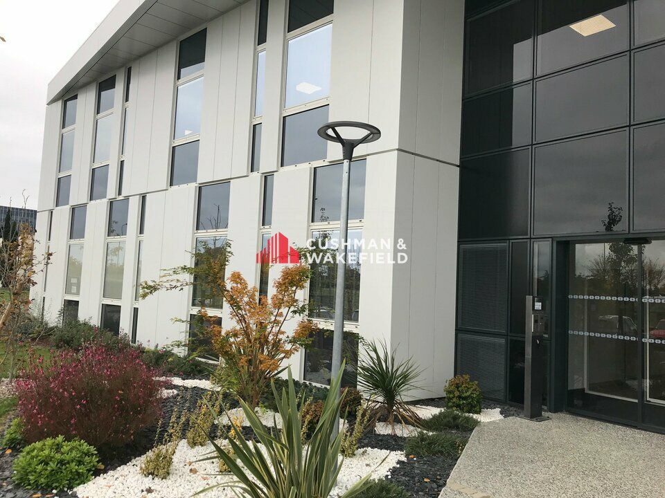 Location bureaux 330 m² non divisibles