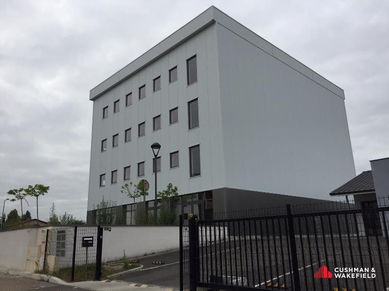 Vente bureaux 147 m² non divisibles