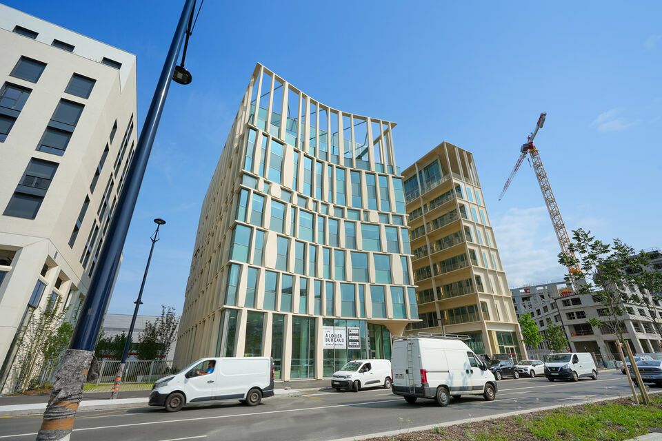 Bureaux de 4 134 m² divisibles à louer à Bordeaux Euratlantique 