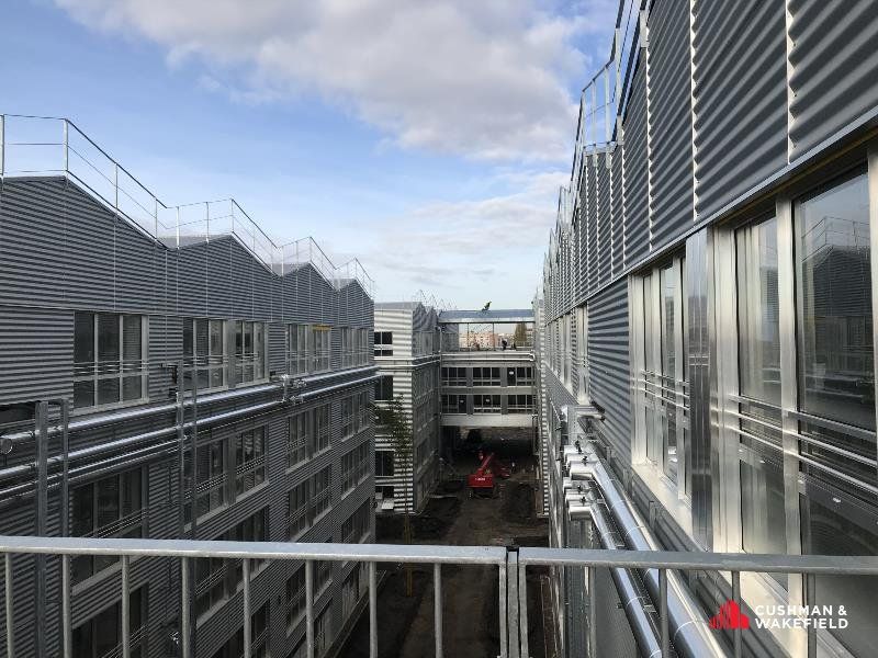 Bureaux à Vendre – Cité du Numérique - 687 m²
