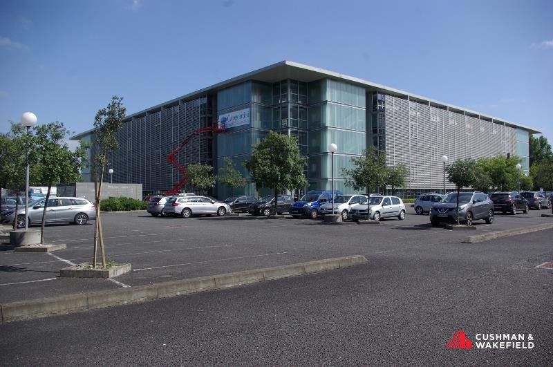 Location bureaux 503 m² divisibles à partir de 32 m²