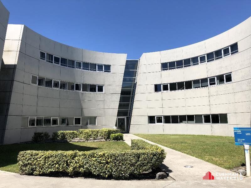 Location bureaux 715 m² non divisibles