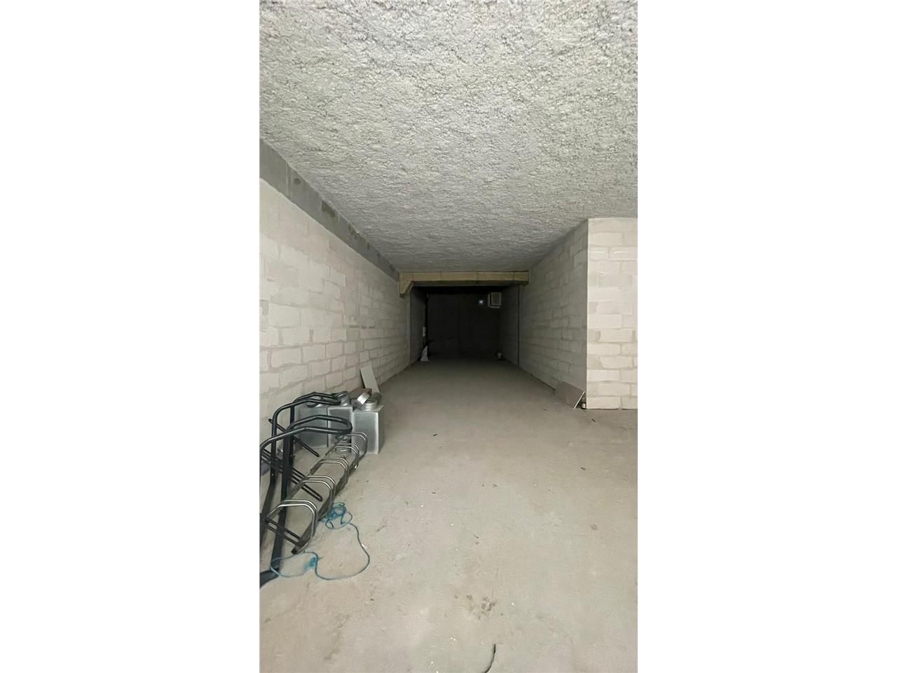 Commercial cells of 111 or 63 m2