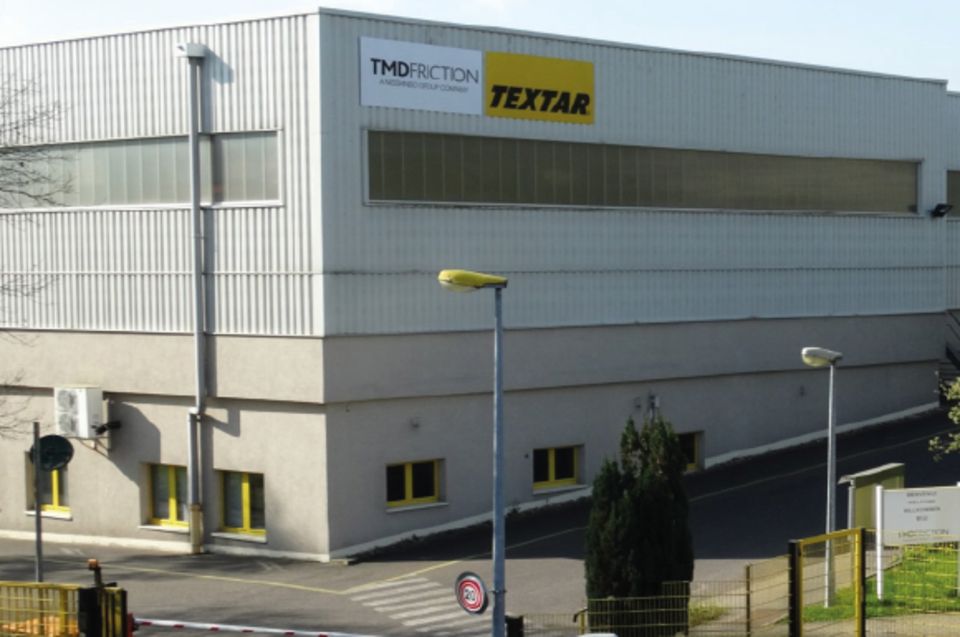 Location local d''activites 10408 m² non divisibles