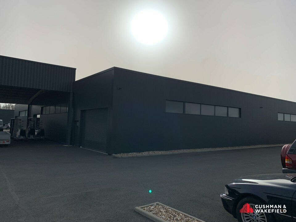 Vente local d''activites 3077 m² non divisibles