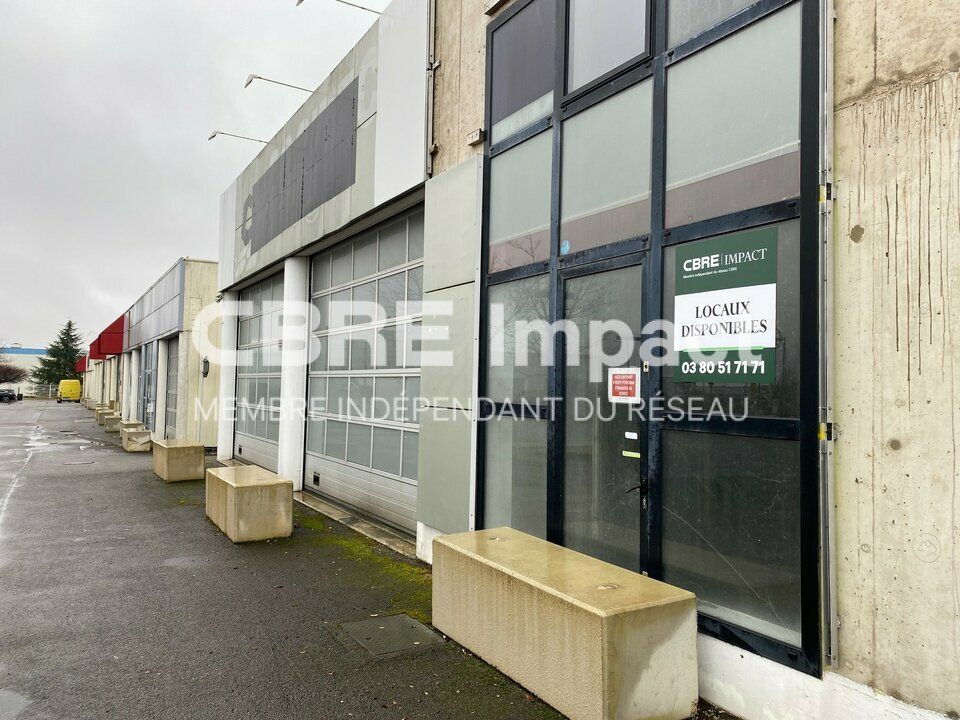 Vente local commercial 3296 m² non divisibles