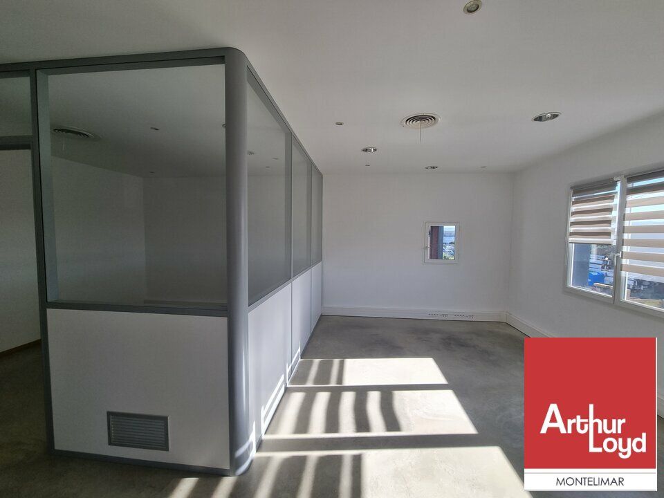 Location bureaux 200 m² non divisibles