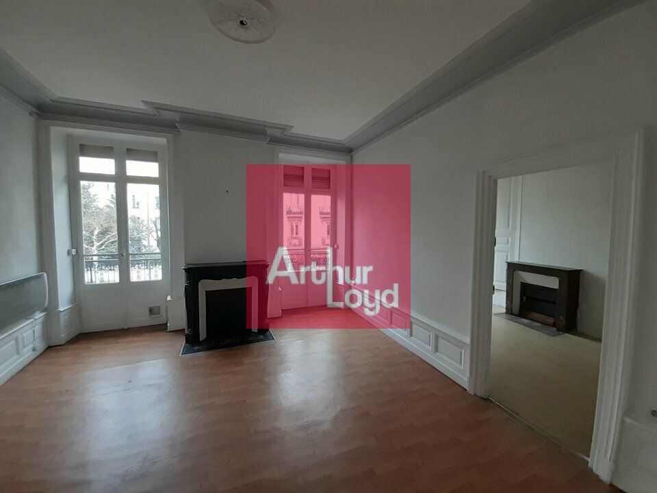 Location bureaux 130 m² non divisibles