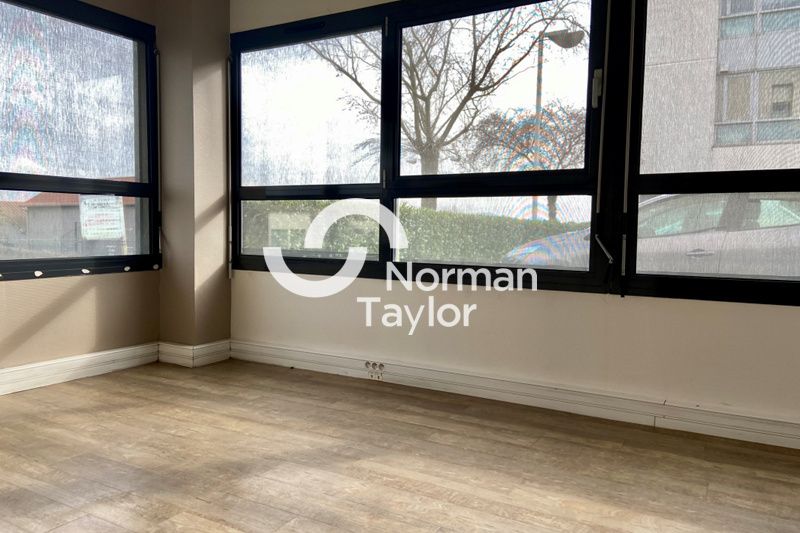 Location bureaux 280 m² divisibles à partir de 113 m²