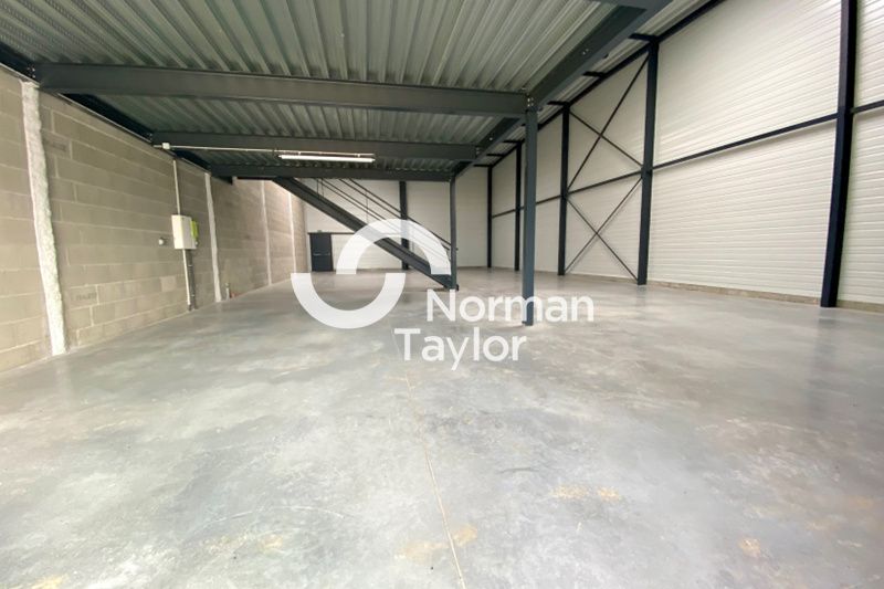 Location local d''activites 620 m² divisibles à partir de 309 m²