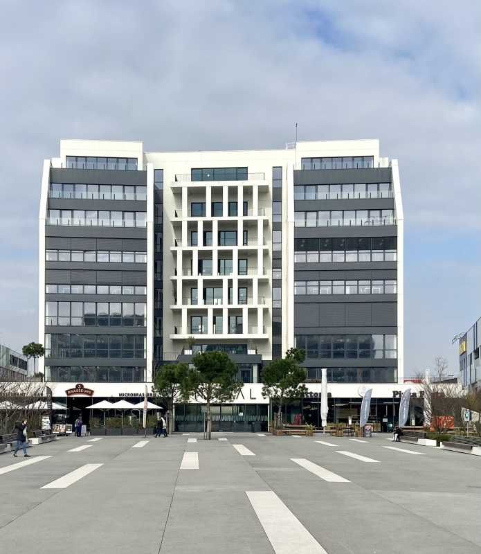 Location bureau Vénissieux (69200) - 2730 m²