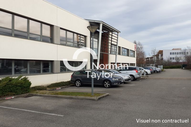 Location bureaux 570 m² divisibles à partir de 189 m²
