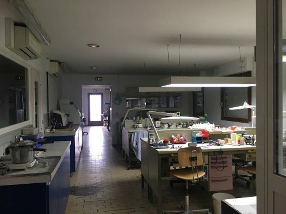 Local d'activités à vendre de 225 m² au sud de Tours 