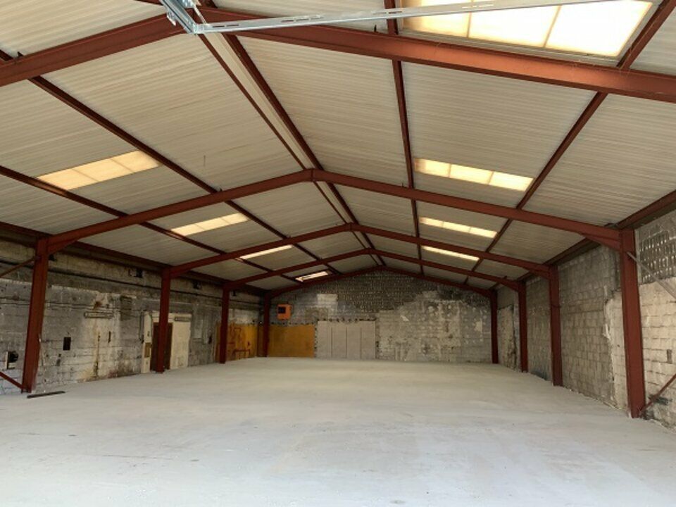 Location local d''activites 430 m² non divisibles