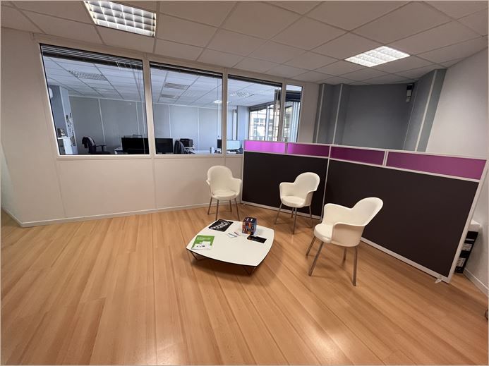 Location Bureaux 130 m² non divisibles