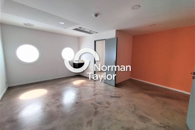 Location bureaux 38.1 m² non divisibles