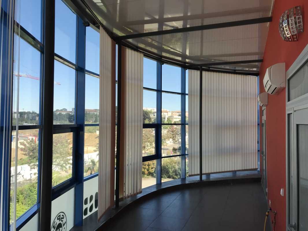 Lots de bureaux à louer - Parc 2000