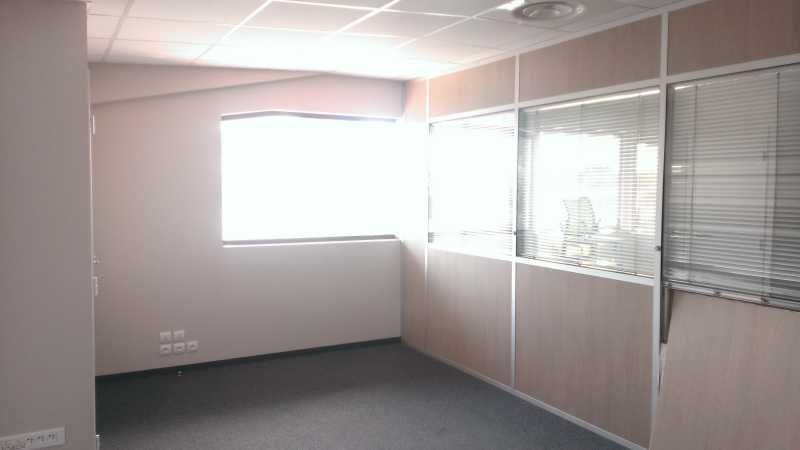 Bureaux à louer sur le secteur de Tournezy. Excellente visibilité.