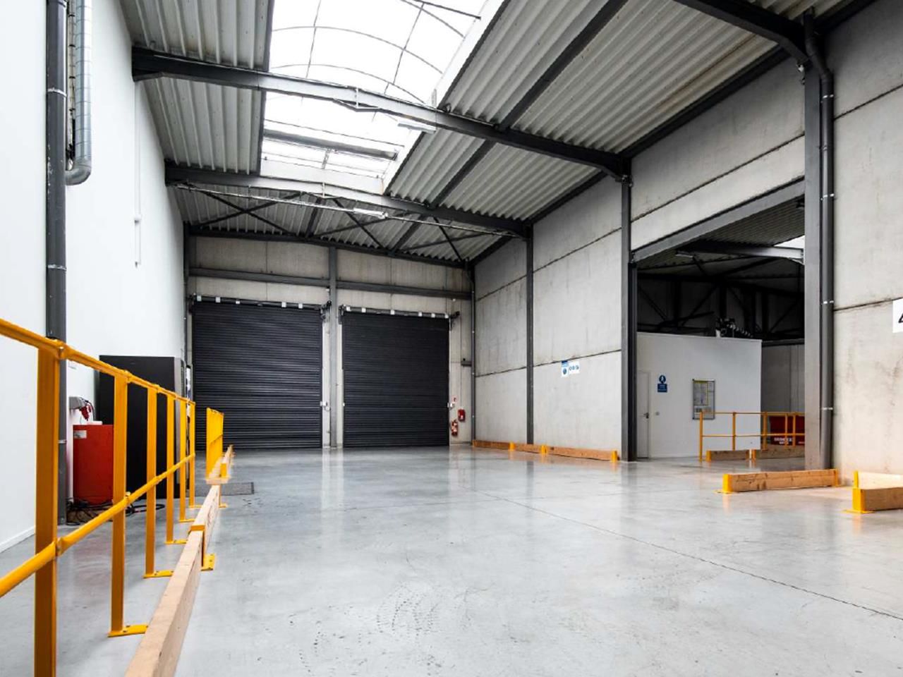 location bureaux+entrepot sainghin en mélantois référence 2163SC