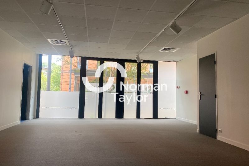 Location bureaux 165 m² non divisibles