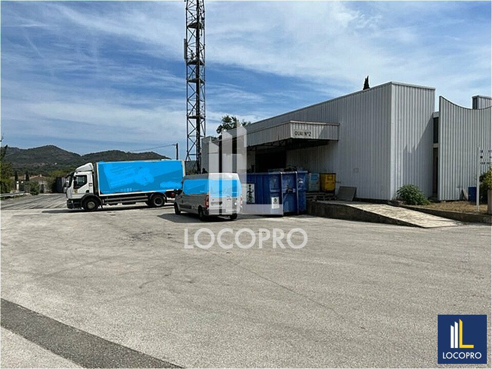 Location local d''activites 1700 m² non divisibles