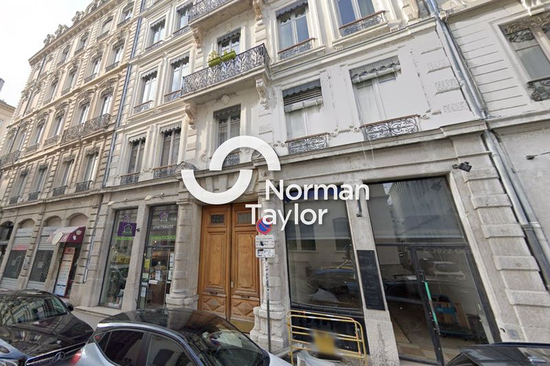 Vente bureaux 200 m² non divisibles