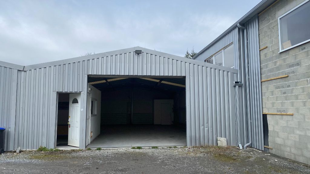 Vente local 127.00 m² à BIGANOS