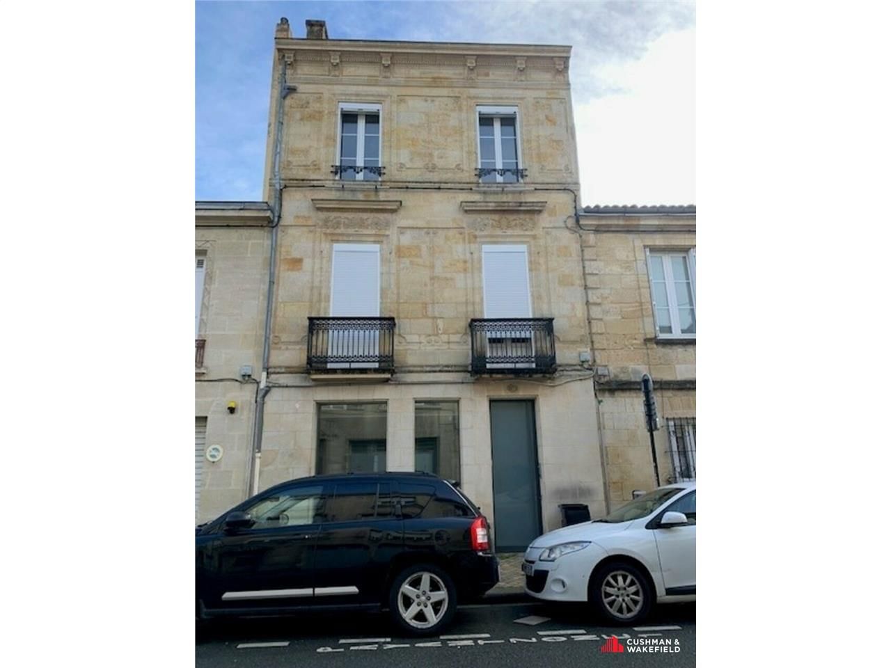 LOCAL COMMERCIAL A VENDRE JARDIN PUBLIC 107 M²