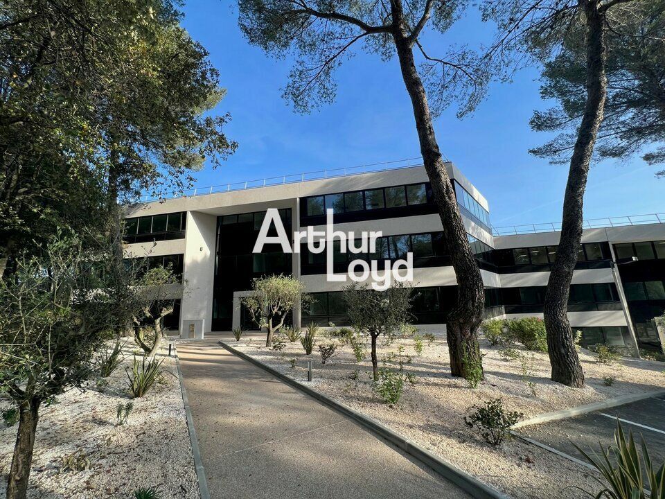 Location bureaux 1027.46 m² divisibles à partir de 281 m²