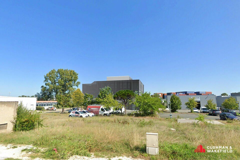Bureaux à la vente de 810 m² - visibilité exceptionnelle sur la rocade