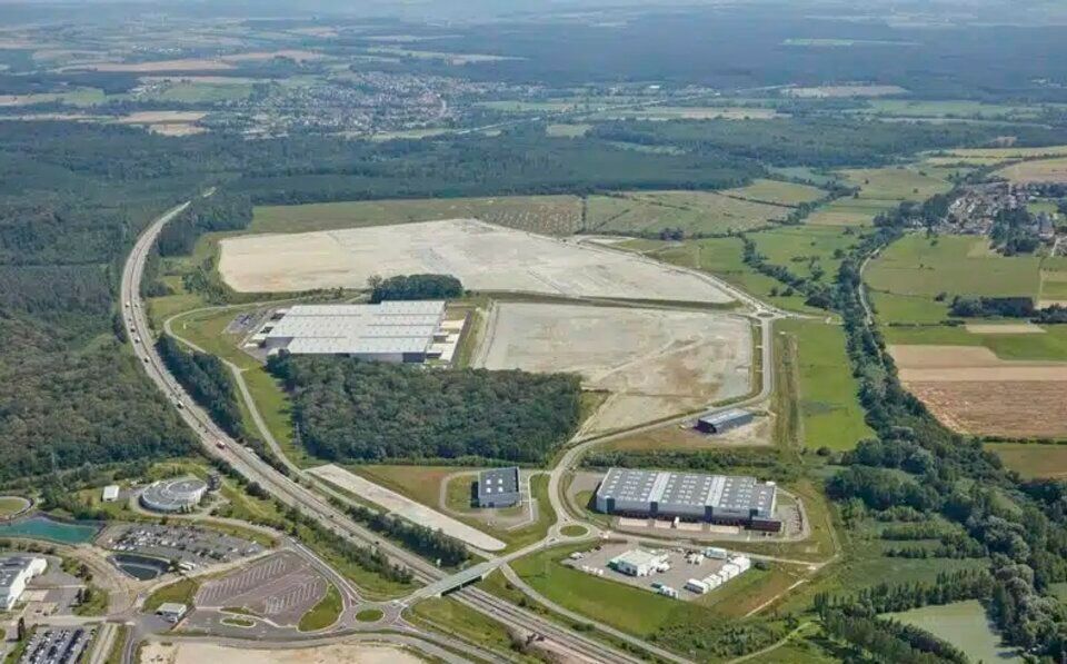 Vente terrain 500000 m² divisibles à partir de 20000 m²