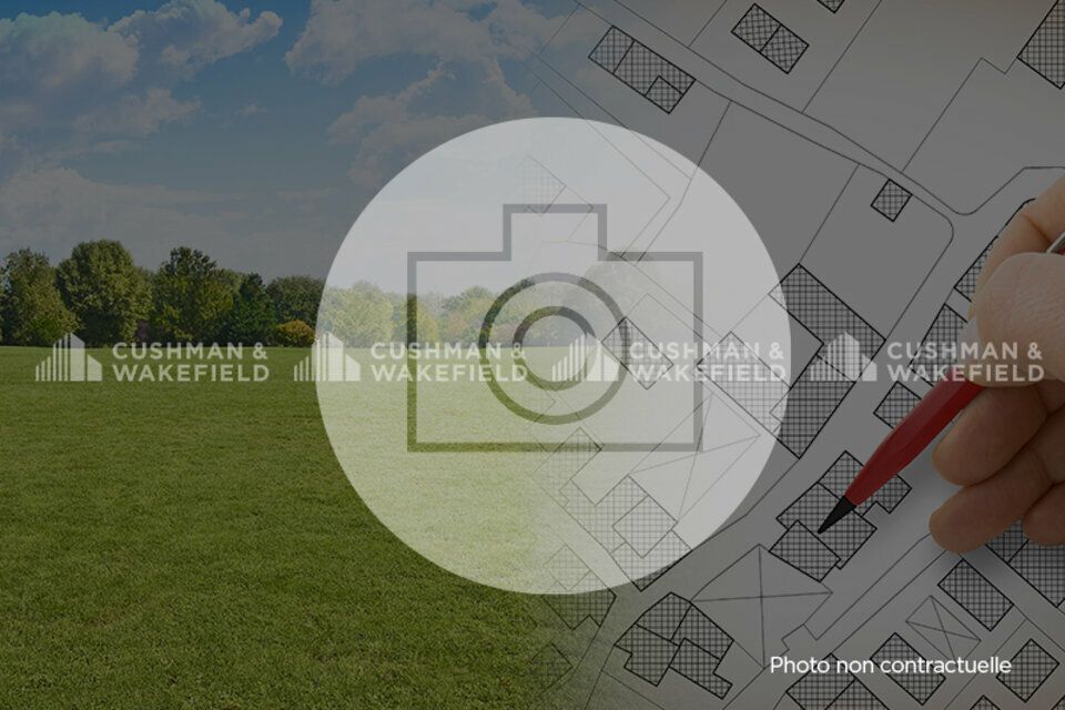 Vente terrain 17816 m² divisibles à partir de 1352 m²