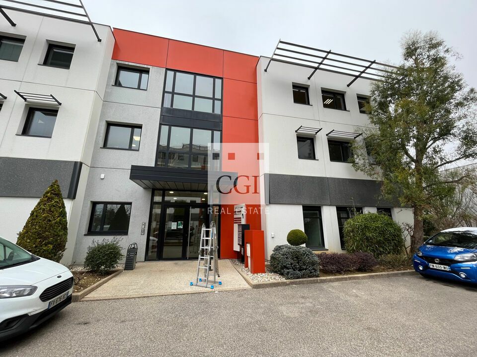 Location bureaux 3193.45 m² divisibles à partir de 163 m²