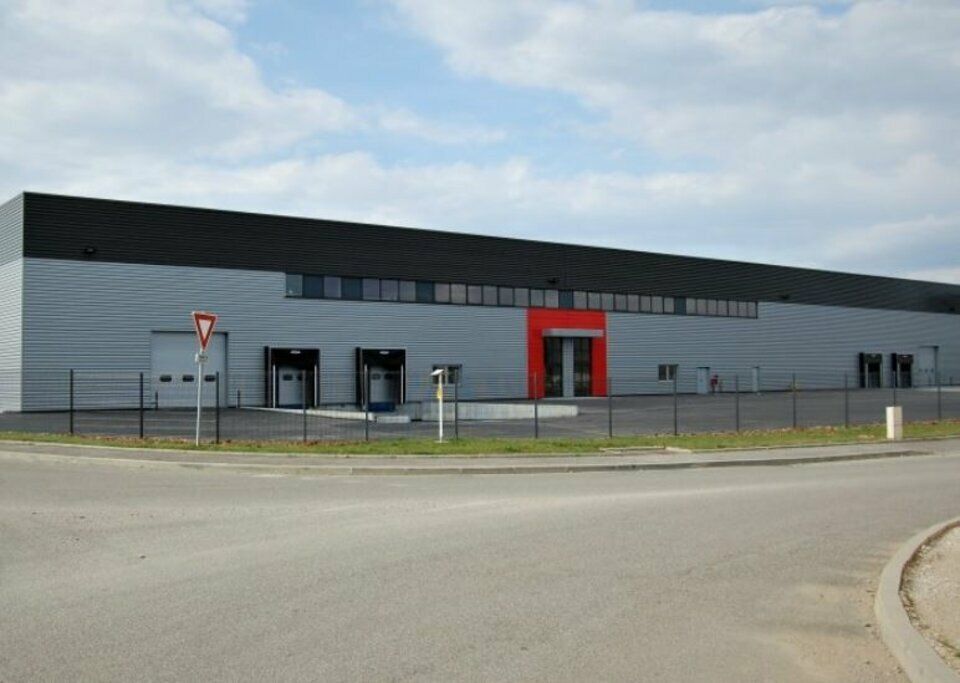 Location local d''activites 565 m² non divisibles