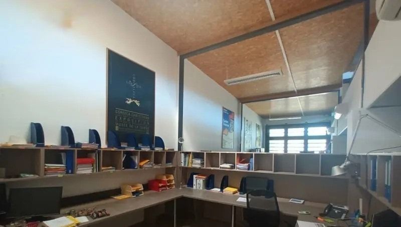 Vente bureaux 304 m² non divisibles