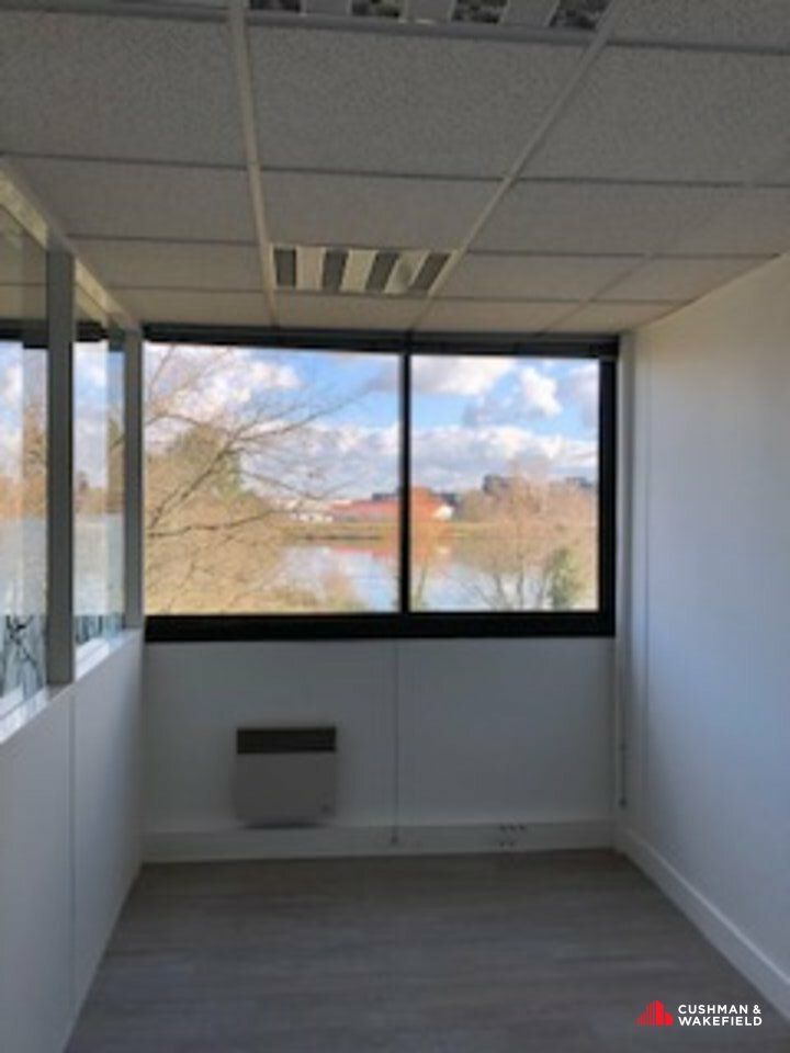 Location bureau Mérignac (33700) - 102 m²