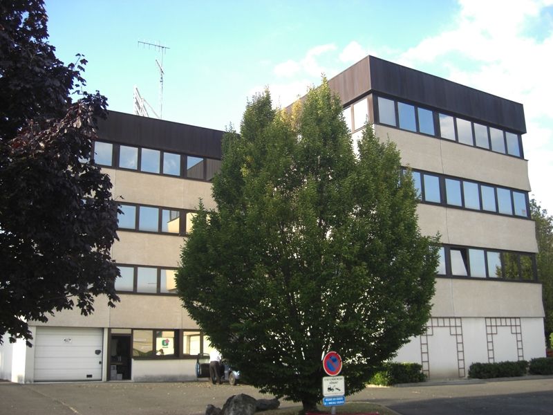 Location bureaux 90 m² non divisibles