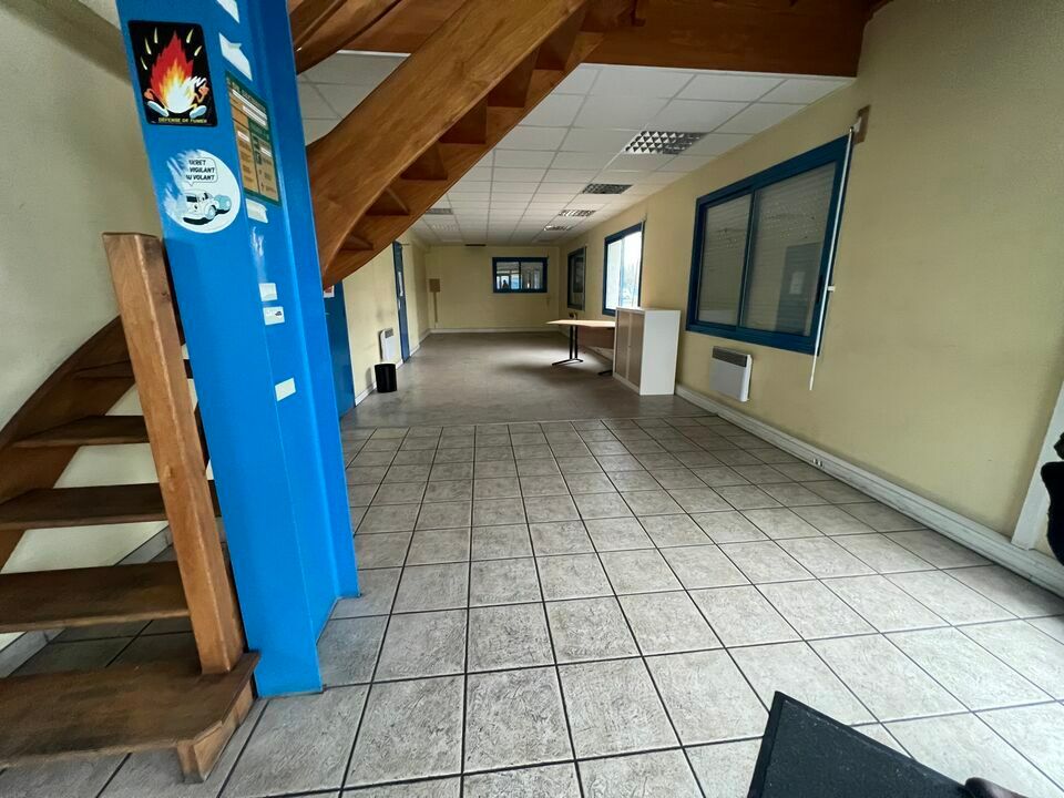 Location bureaux 240 m² non divisibles