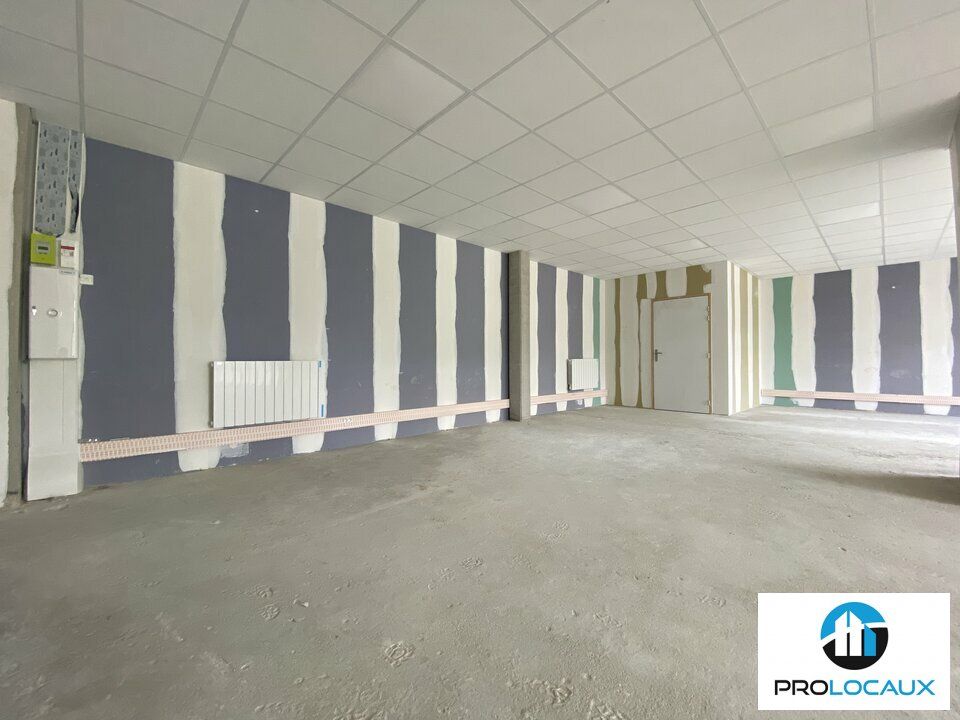 Location bureaux 213.7 m² non divisibles