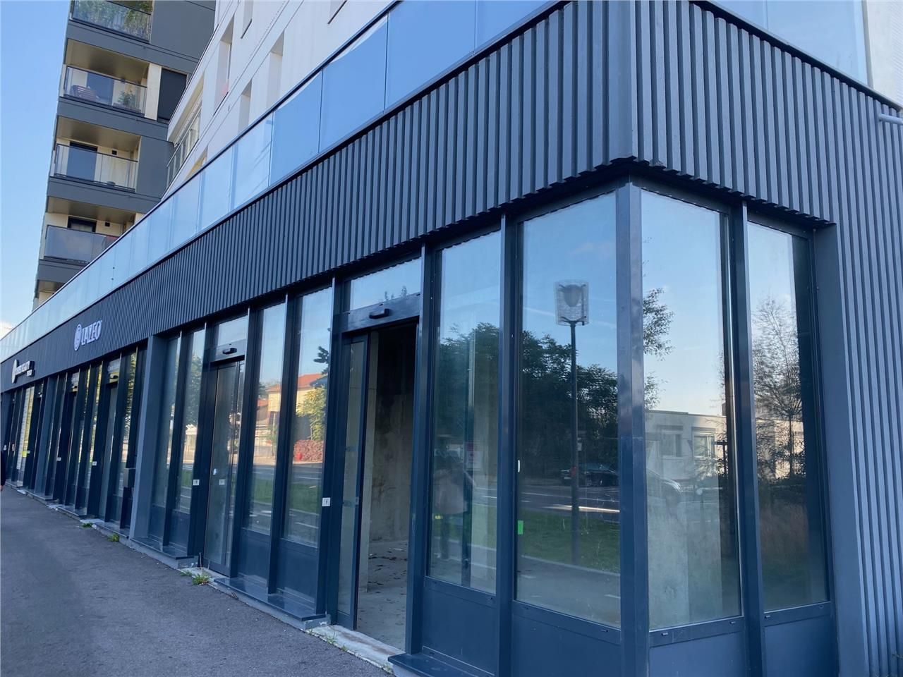 Location local commercial 152 m² à Villeurbanne