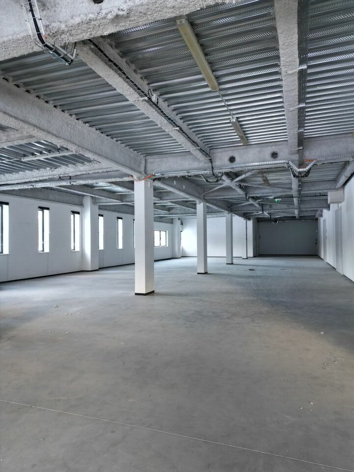 379.11 m² pour ce entrepot en location à Entzheim