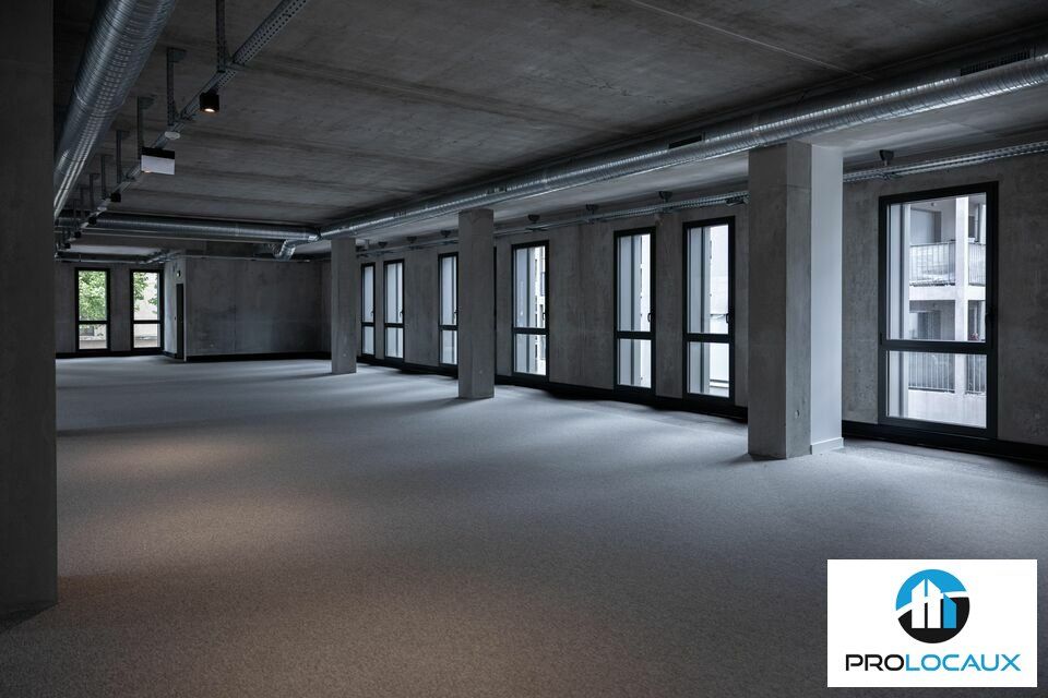 Location bureaux 221.52 m² divisibles à partir de 122.73 m²