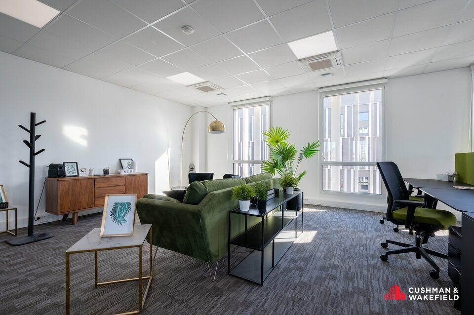 Location bureau Bruges (33520) - 253 m²