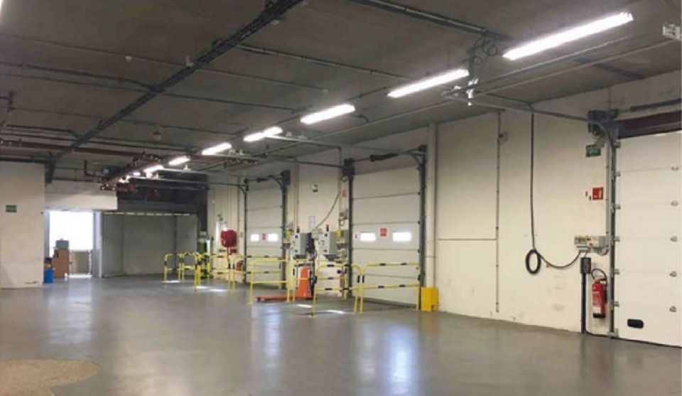 3000 m² pour ce entrepot en location à Rouen