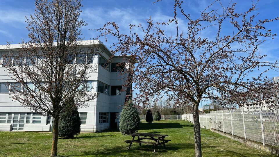Bâtiment indépendant à vendre 