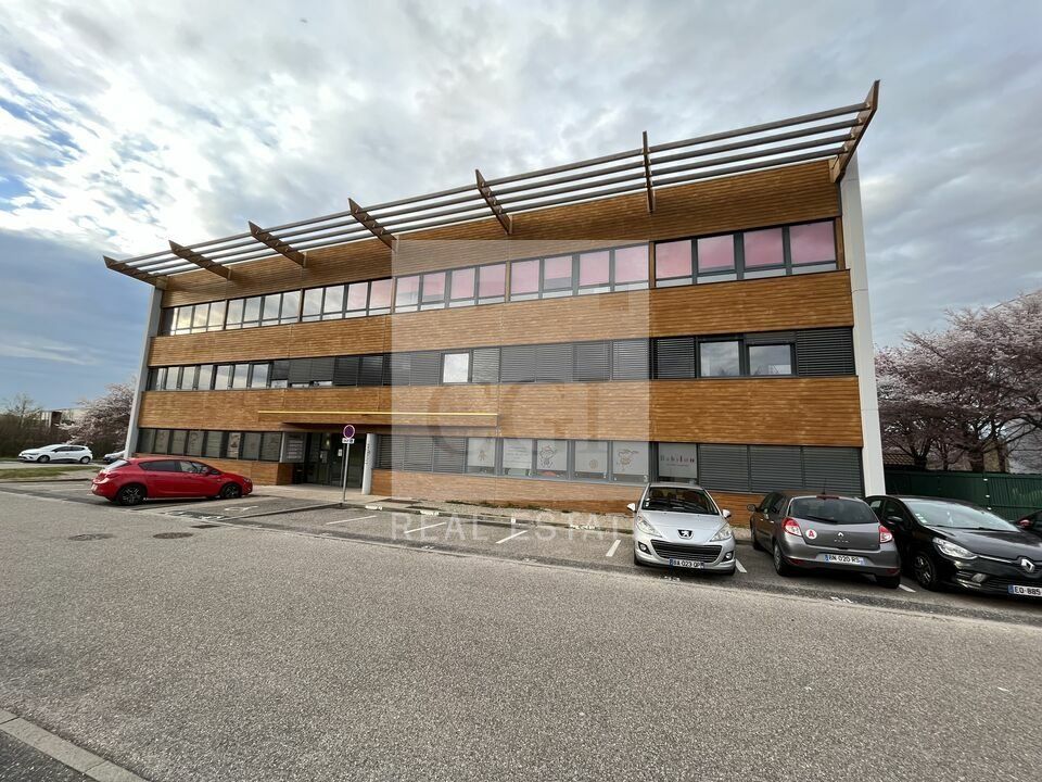 Location bureaux 165.55 m² non divisibles